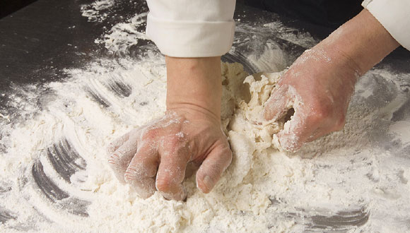 麺づくりの要となる小麦粉の配合についてアドバイスも致します！